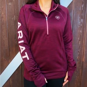 Ariat Tek Team 1/4 1/2 zip sweatshirt in Windsor wine